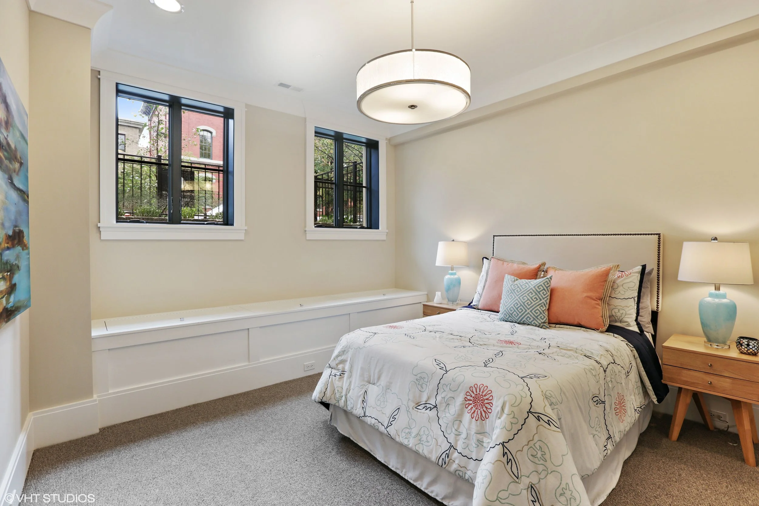 24_2116NorthMagnoliaAve_154_3rdBedroom_HiRes.jpg