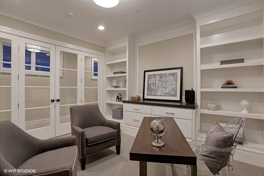 23_2122NKenmoreAve_54_Office_LowRes.jpg