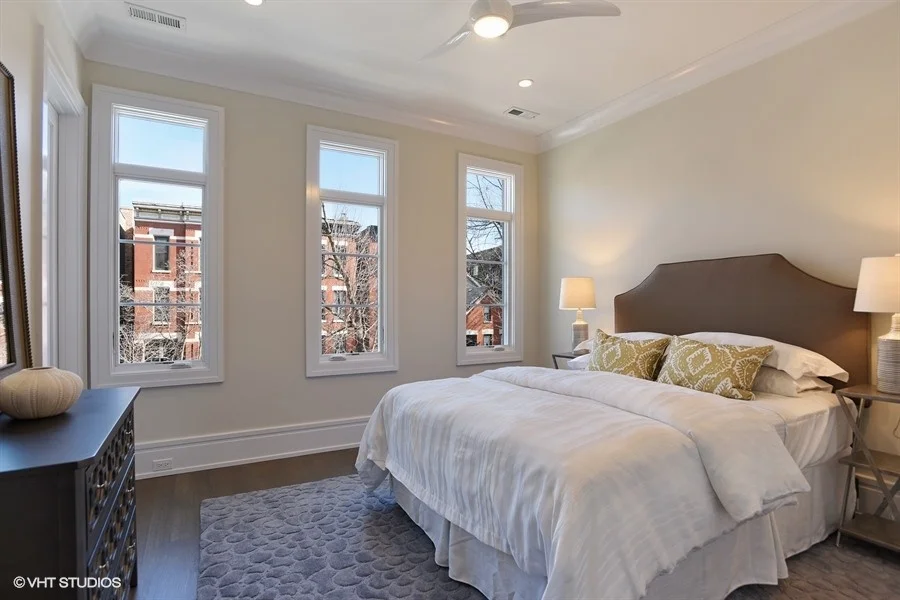 34_2122NKenmoreAve_153_2ndBedroom_LowRes.jpg