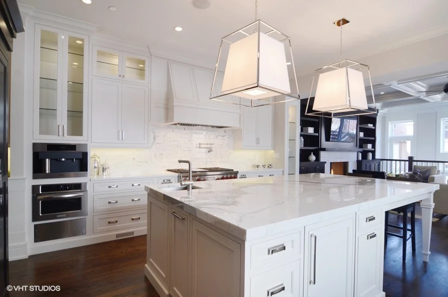 09_2238-Magnolia_191_Kitchen-Breakfast-Room_Web.jpg