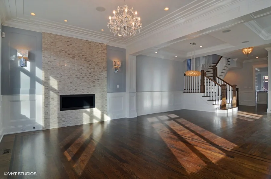 05_3301-N-Leavitt_165_Living-Room_Web.jpg
