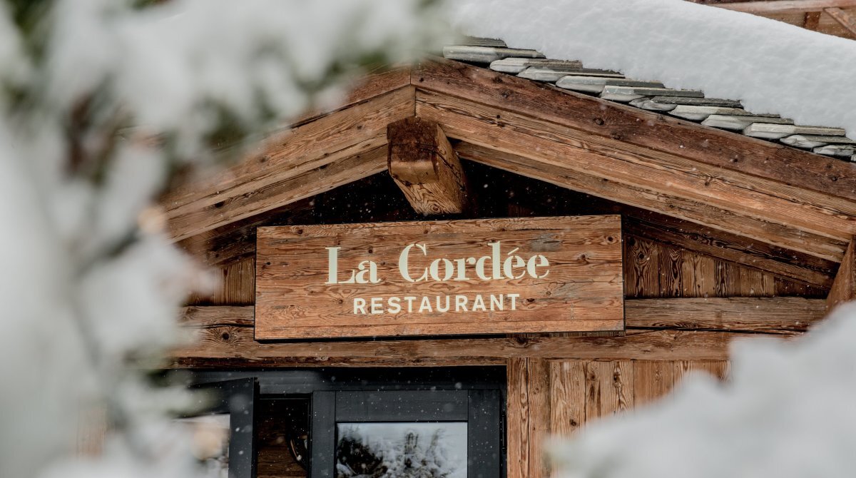 La-cordee-restaurant-verbier-exterior.jpg