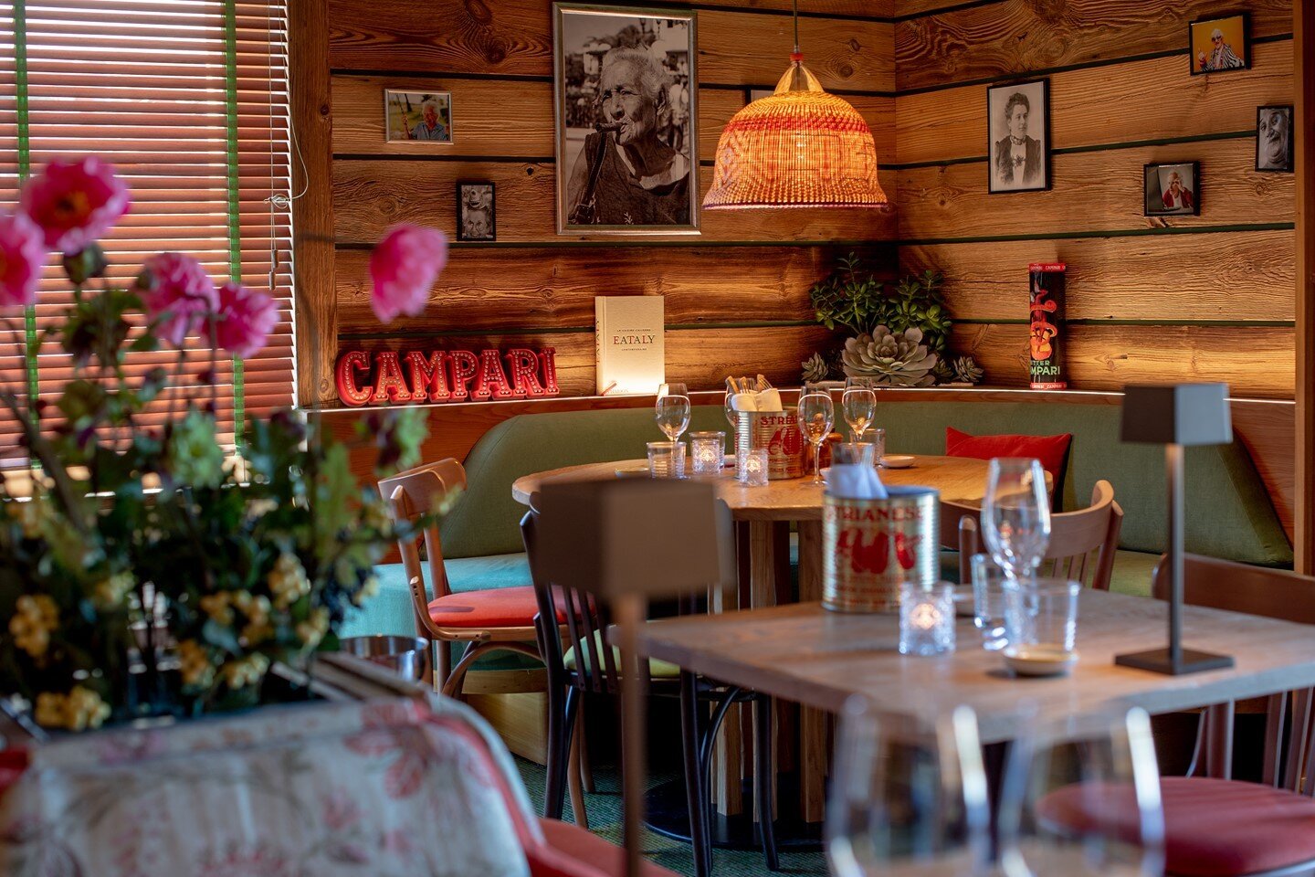 La-Nonna-verbier-restaurants-interior.jpg