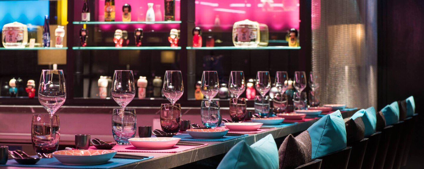 Carve-Sushi-bar-and-Asian-Fusion-verbier-restaurant-Interior.jpg