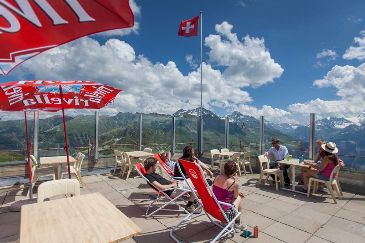 Crêperie de Savoleyres-verbier-restaurant-Terrace.jpg