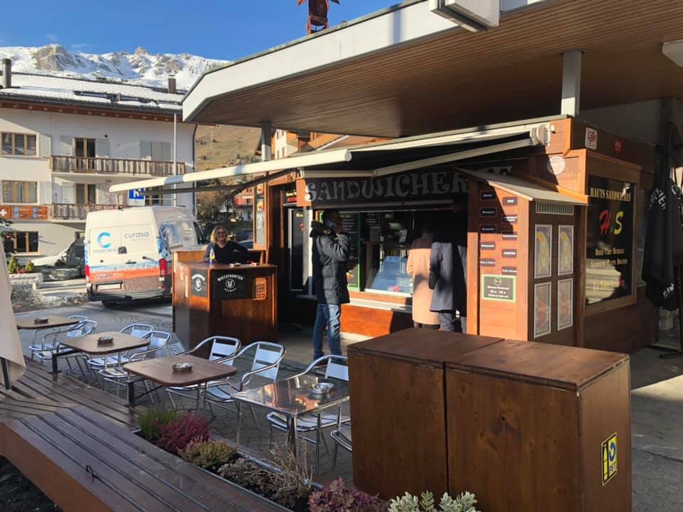 Hauts-sandwiches-verbier-restaurant-Exterior.jpg