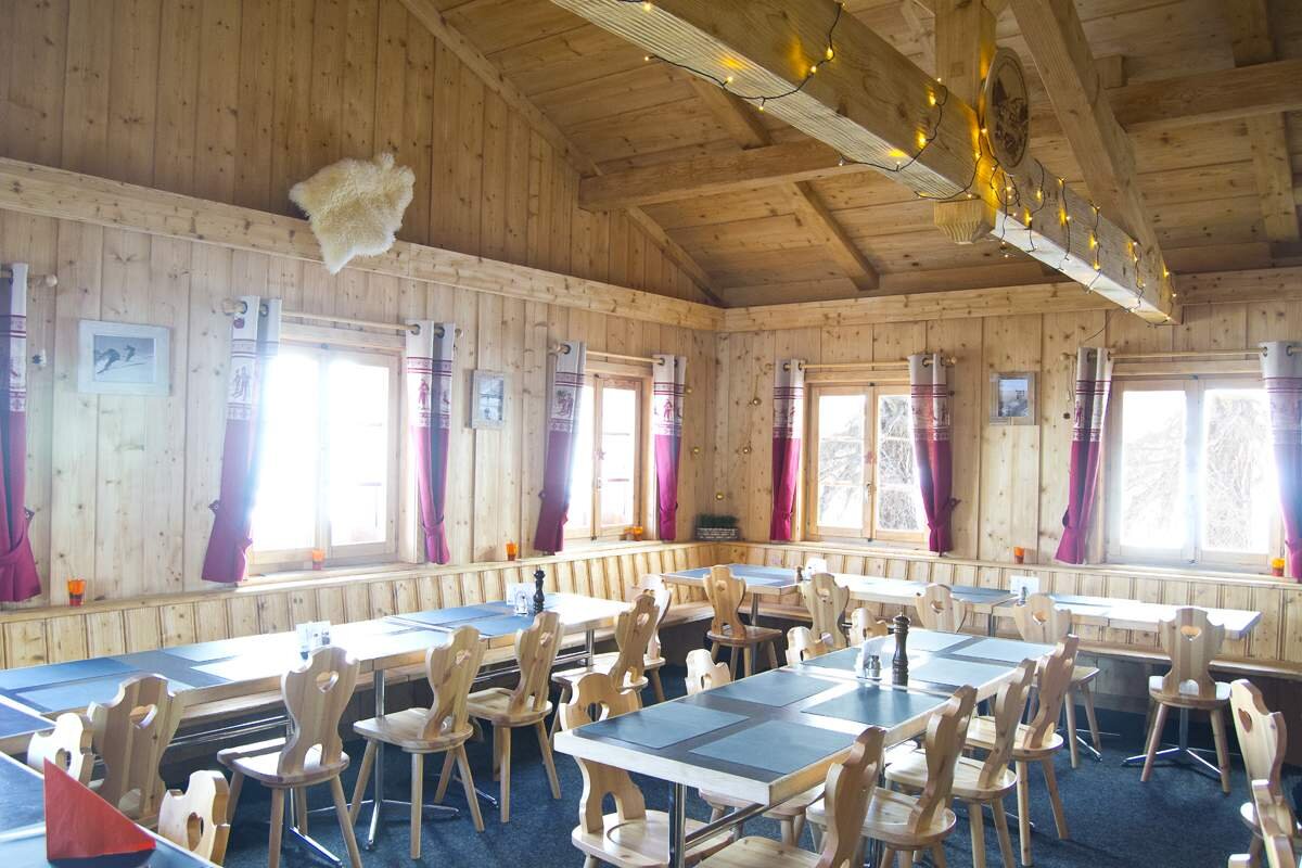 le-mayentzet-verbier-restaurant-interior.jpg