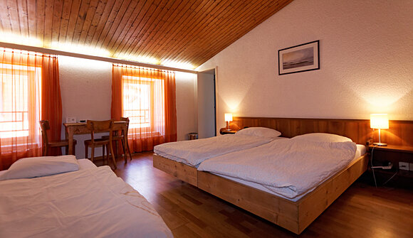 hotel-le-gietroz-le-chable-hotels-bedroom.jpg