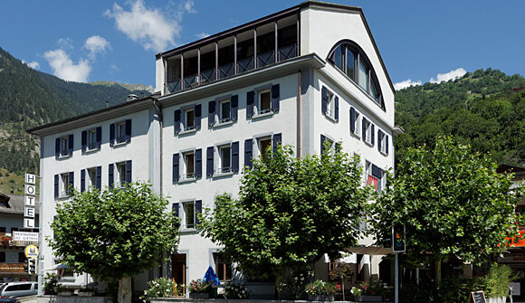 hotel-le-gietroz-le-chable-hotels-exterior.jpg