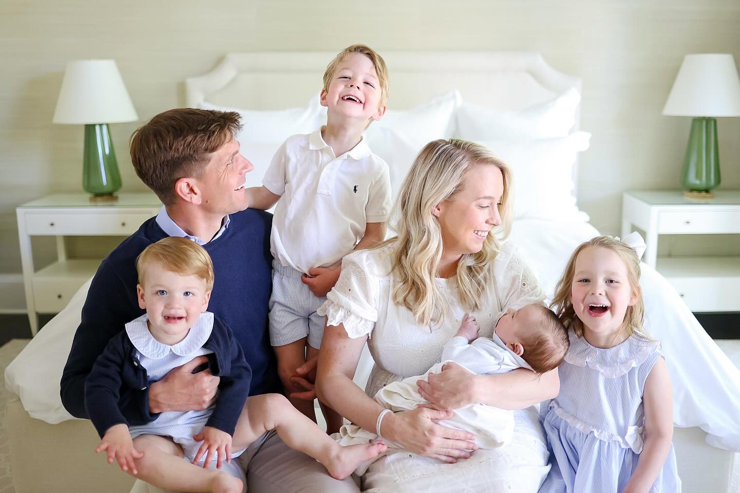 four kids but make it look like the most relaxed, glamorous morning you&rsquo;ve ever seen 🤩 @bridge721 show me the way!