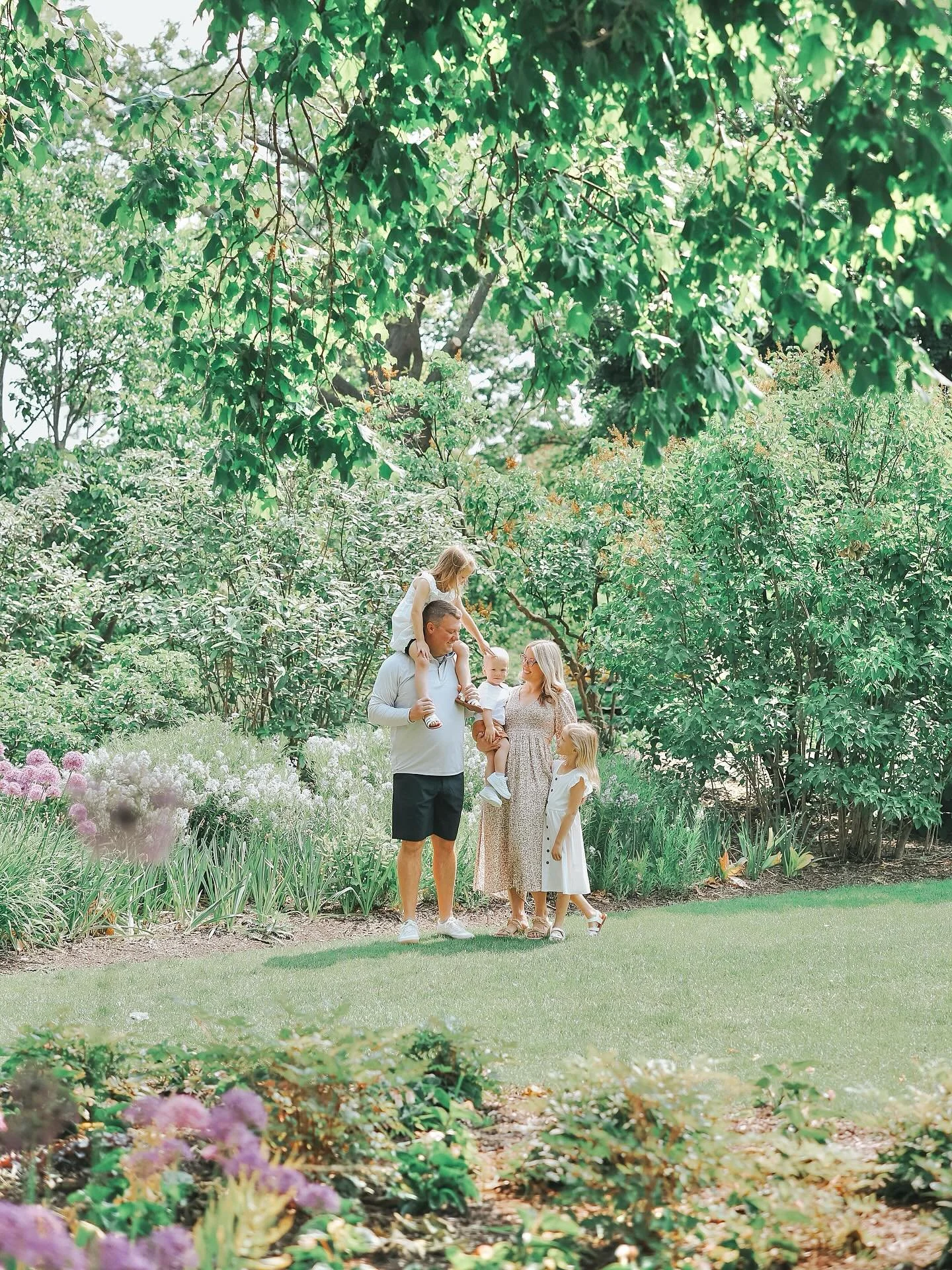 just a quick check in as we are nearing the end of gray, sad &amp; really pale and approaching green, joyful but also probably still a little pale&hellip;.there are only a few weekend spots left for spring so please email if you were hoping to book m