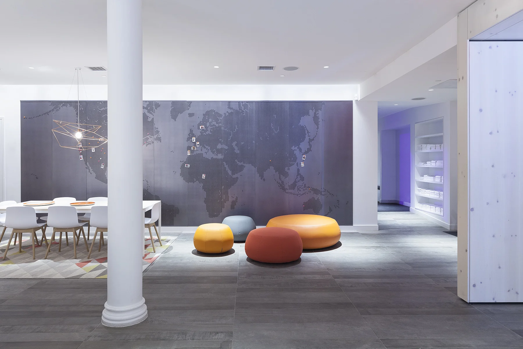 Lounge and Waiting Area