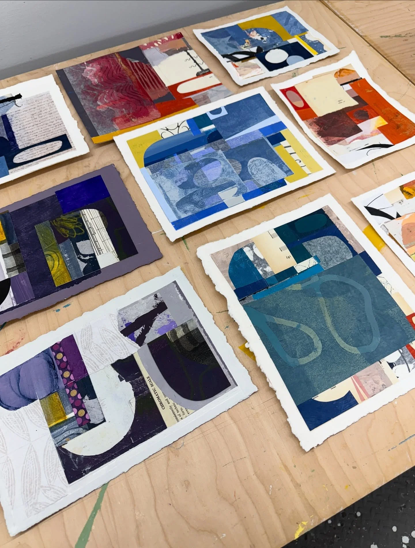 More wanderings&hellip;

#studiolife #deborahtcolter #paperpieces #explore