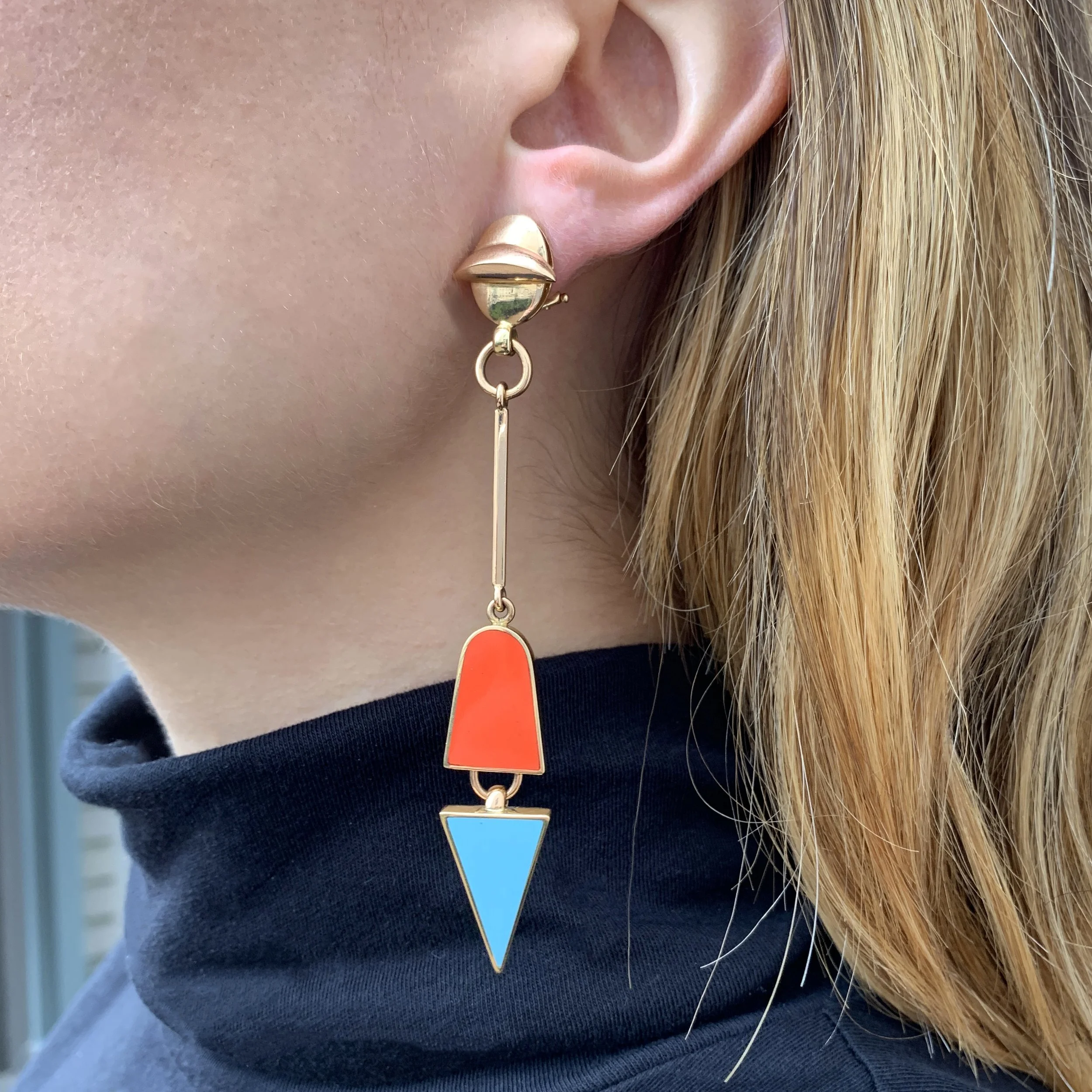 Giorgio Facchini red and blue enamel and 18 karat yellow and rose gold earrings