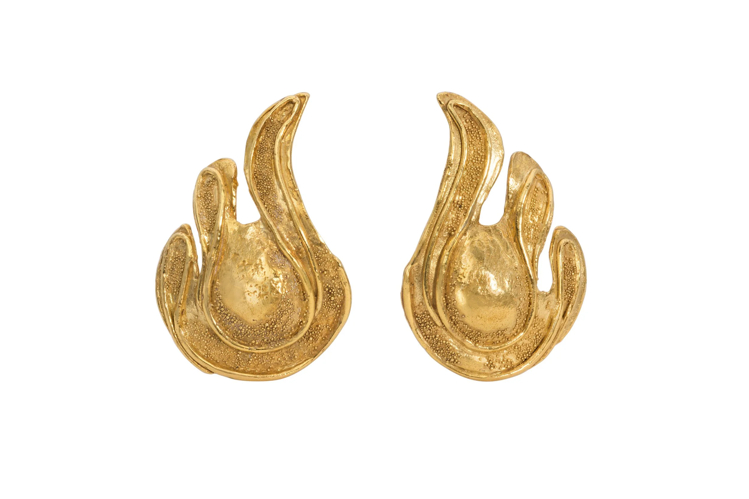 Elizabeth Gage 18K Yellow Gold Earclips — Mahnaz Collection