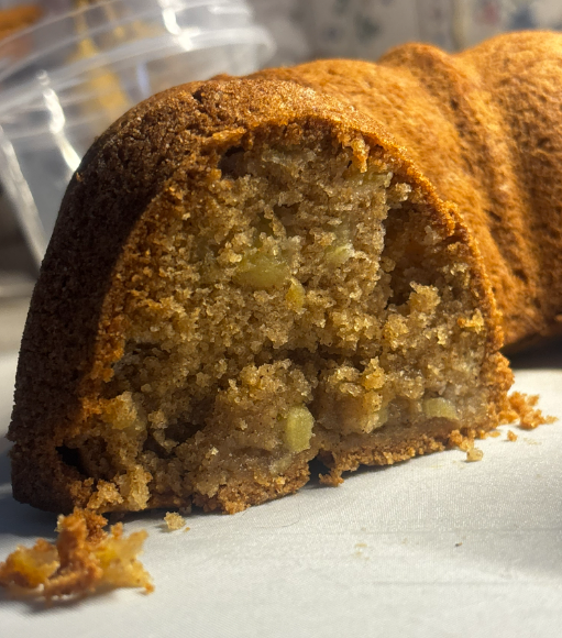 Bethany's Scrumptious Apple Cake