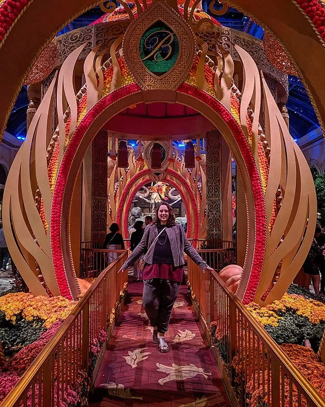 Spending some time in Vegas for a little baby moon, when we came across this cool area celebrating Hinduism!
.
.
.
Amy is wearing layered shirts from @milkhandmade. Her pants are from @lanebryant and her shoes are from @clickshoesandmore. Her cool ne