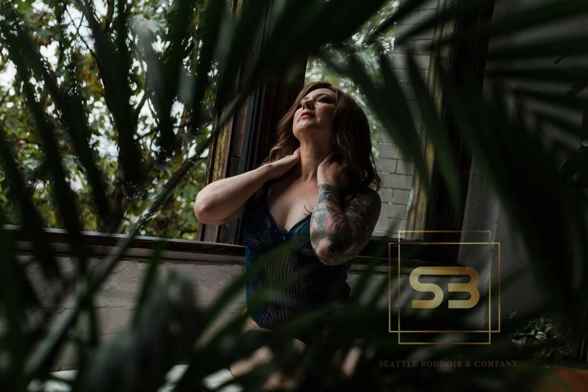 Ms-L-Boudoir-Session-Seattle-Boudoir-and-Company_0003.jpg