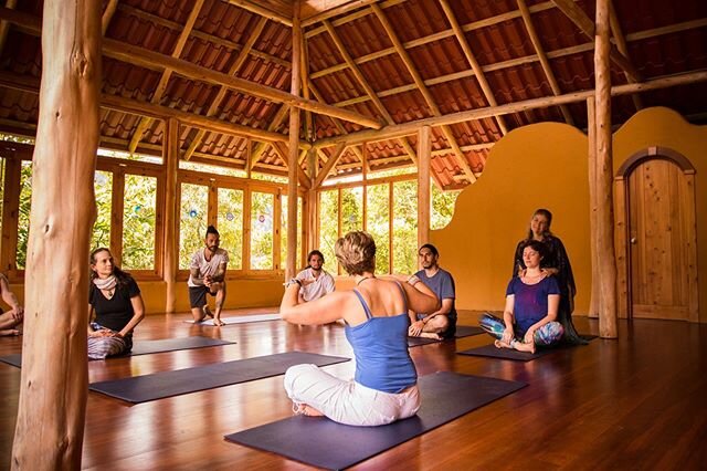 &ldquo;Rio Chirripo Lodge and Our recent yoga retreat at Rio Chirrip&oacute; Lodge was incredible. The setting is magical. Nestled in amongst the green mountains, surrounded by a gorgeous and lovingly tended garden, and with the river flowing below, 