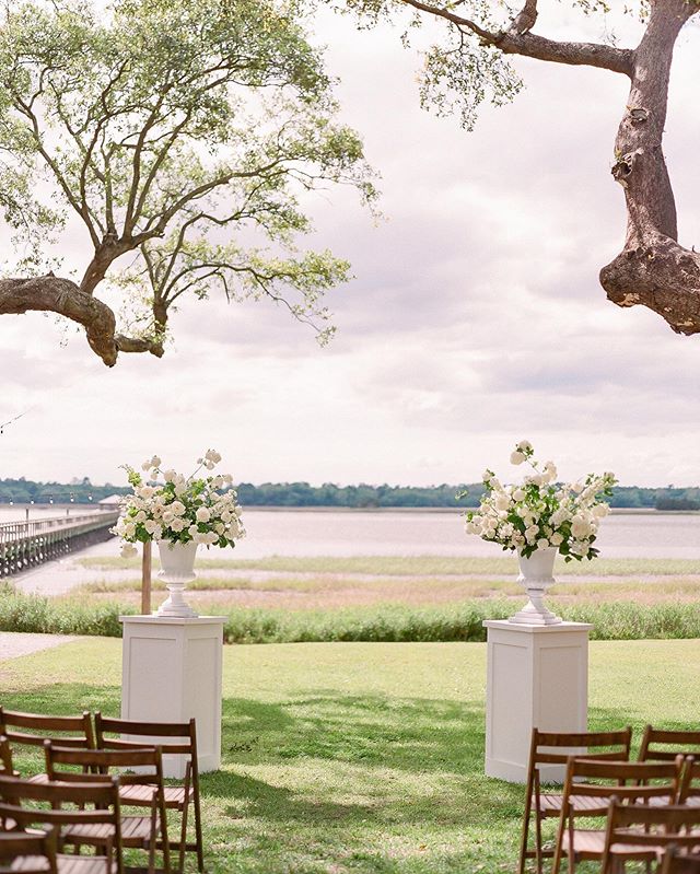 &ldquo;I do&rdquo; with a view⠀
+⠀
We are so excited to share Amy &amp; Eric&rsquo;s wedding featured on @magnoliarouge but for now, just a sneak peek! ⠀
📸: @thehappybloom⠀
.⠀
.⠀
.⠀
.⠀
.⠀