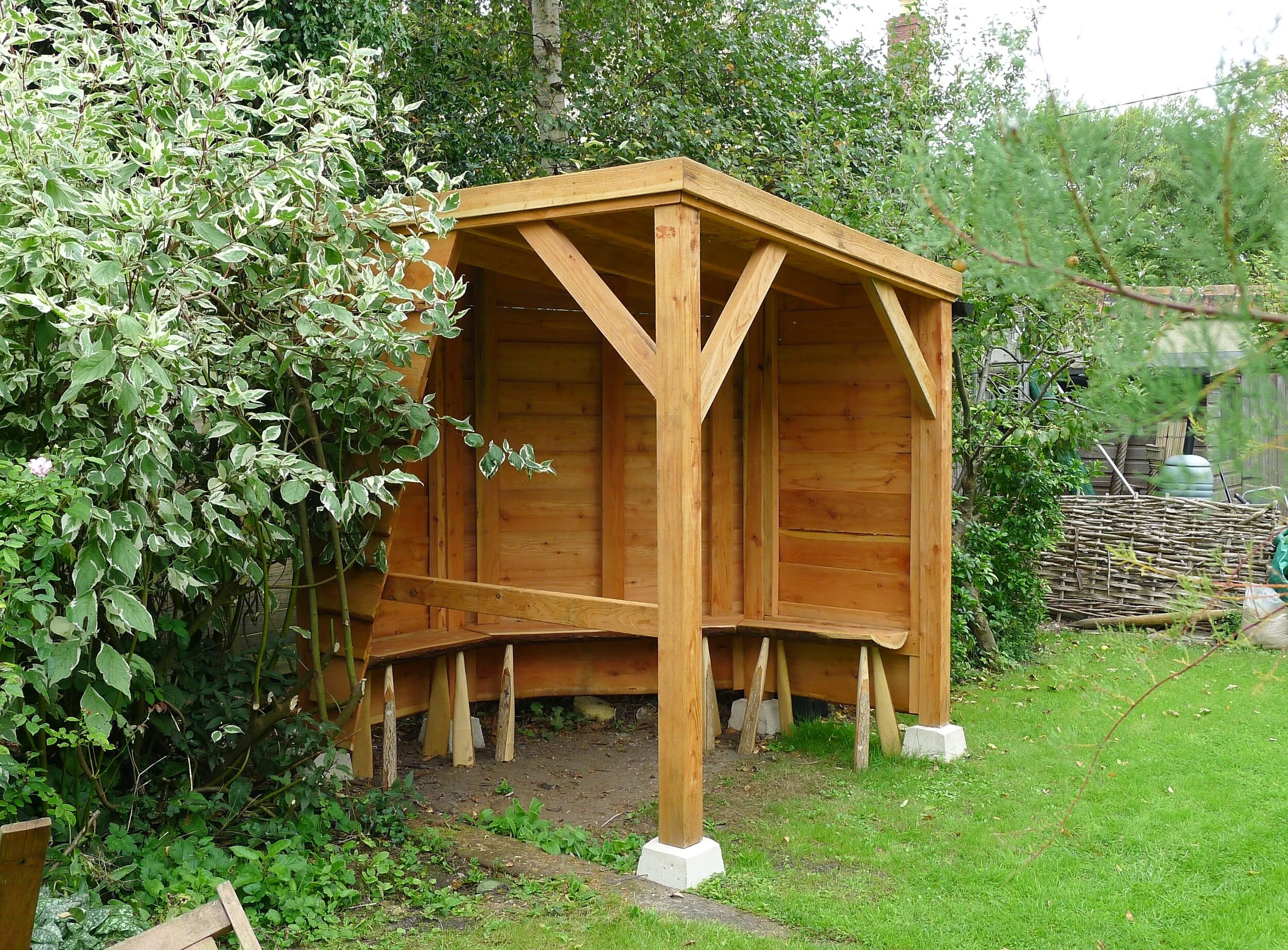 GARDEN SHELTER