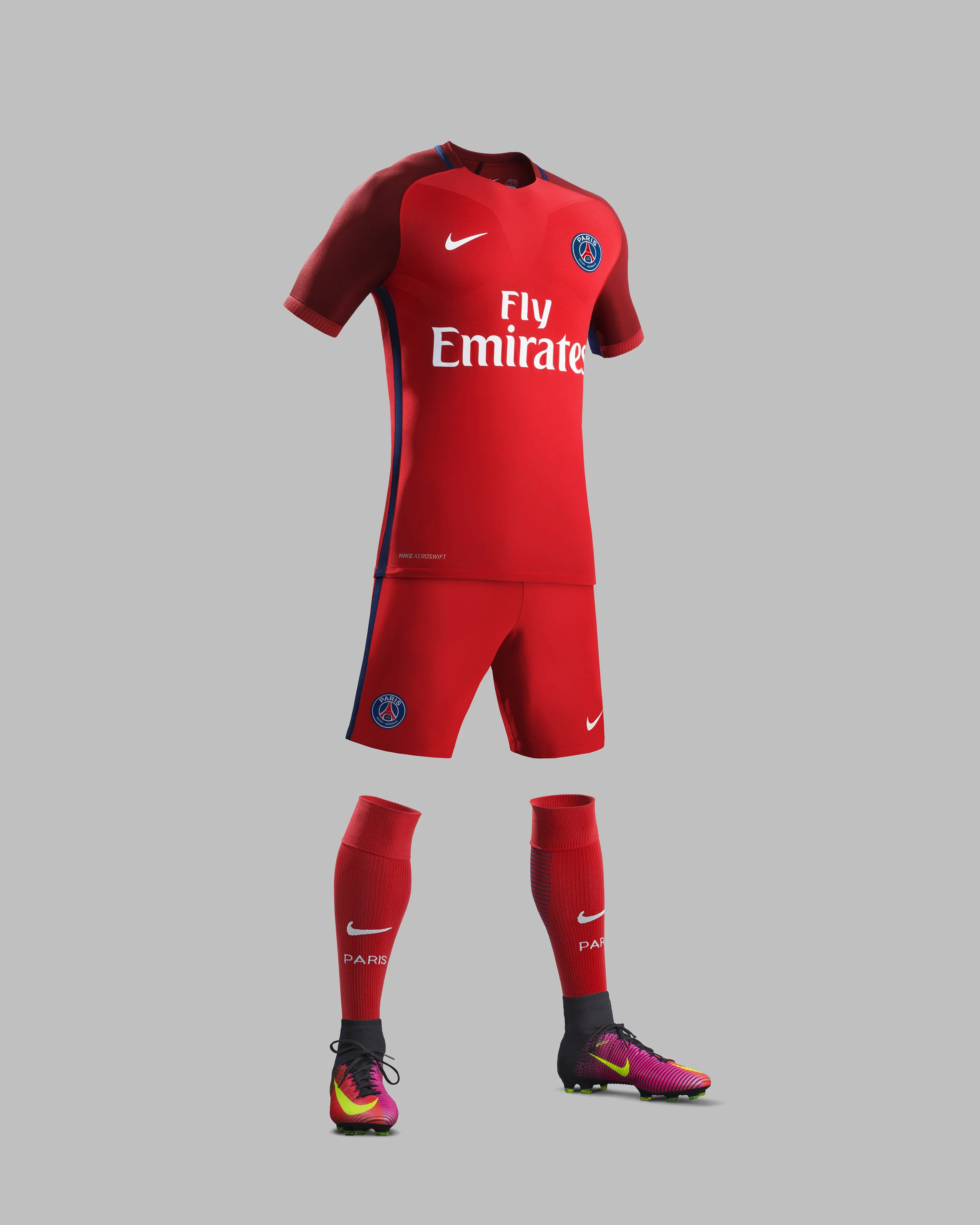 Su16_CK_Comms_A_Full Body_Match_PSG_R.jpg