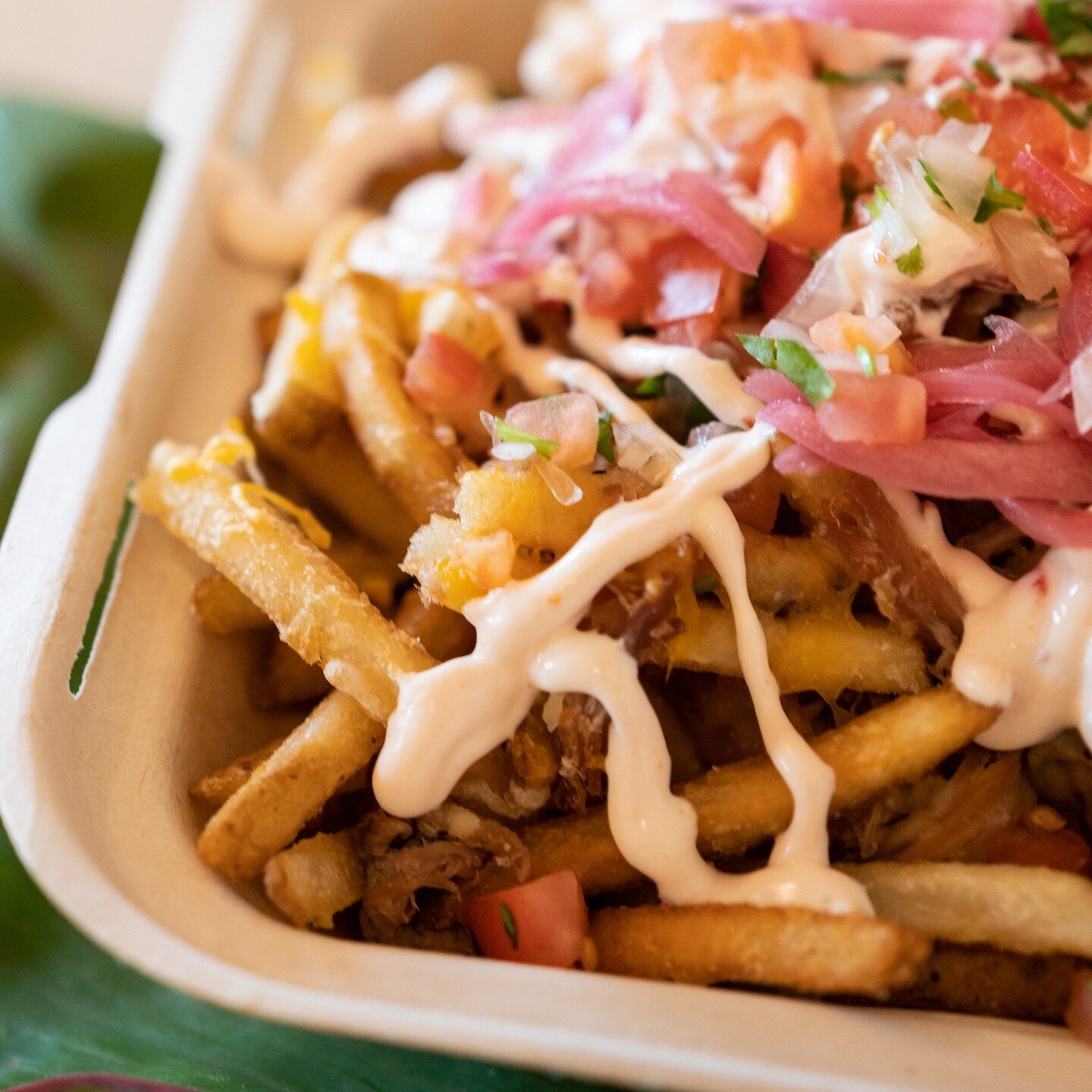 Include our Loaded Fries into your Friday night pau hana spread. Kalua pig, lomi tomato, pickled onions and more stacked on a bed of crispy fries. Yum!

#KilaueaMarketCafe #Kauai #KilaueaKauai #KauaiNorthShore #KauaiFoodie #PauHana