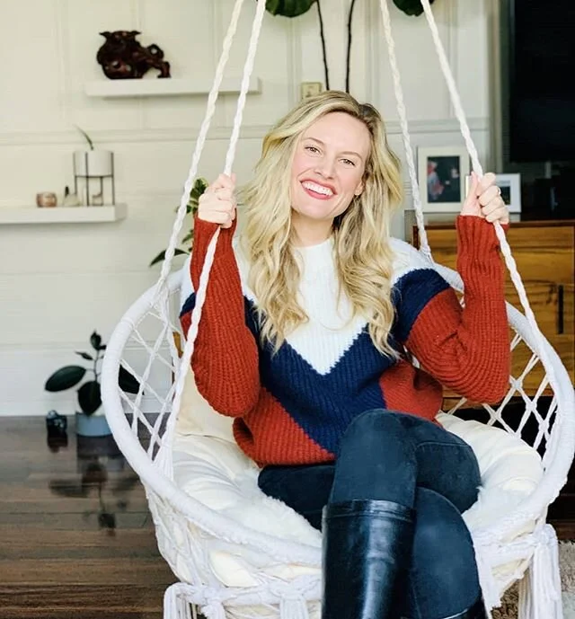 👋 It's been a while since we've done and introduction on here. Hi! I'm Chelsey, and I'm 1/2 of Sage Refinery. I run our Instagram page as well as our Poshmark page. I also edit all of our photos. Aside from Sage Refinery, I make and sell jewelry on 