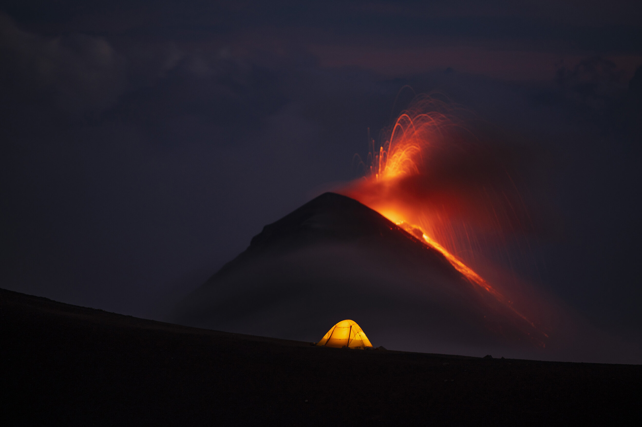 Tent eruption Fuego volcano @diegorizzophoto.jpg