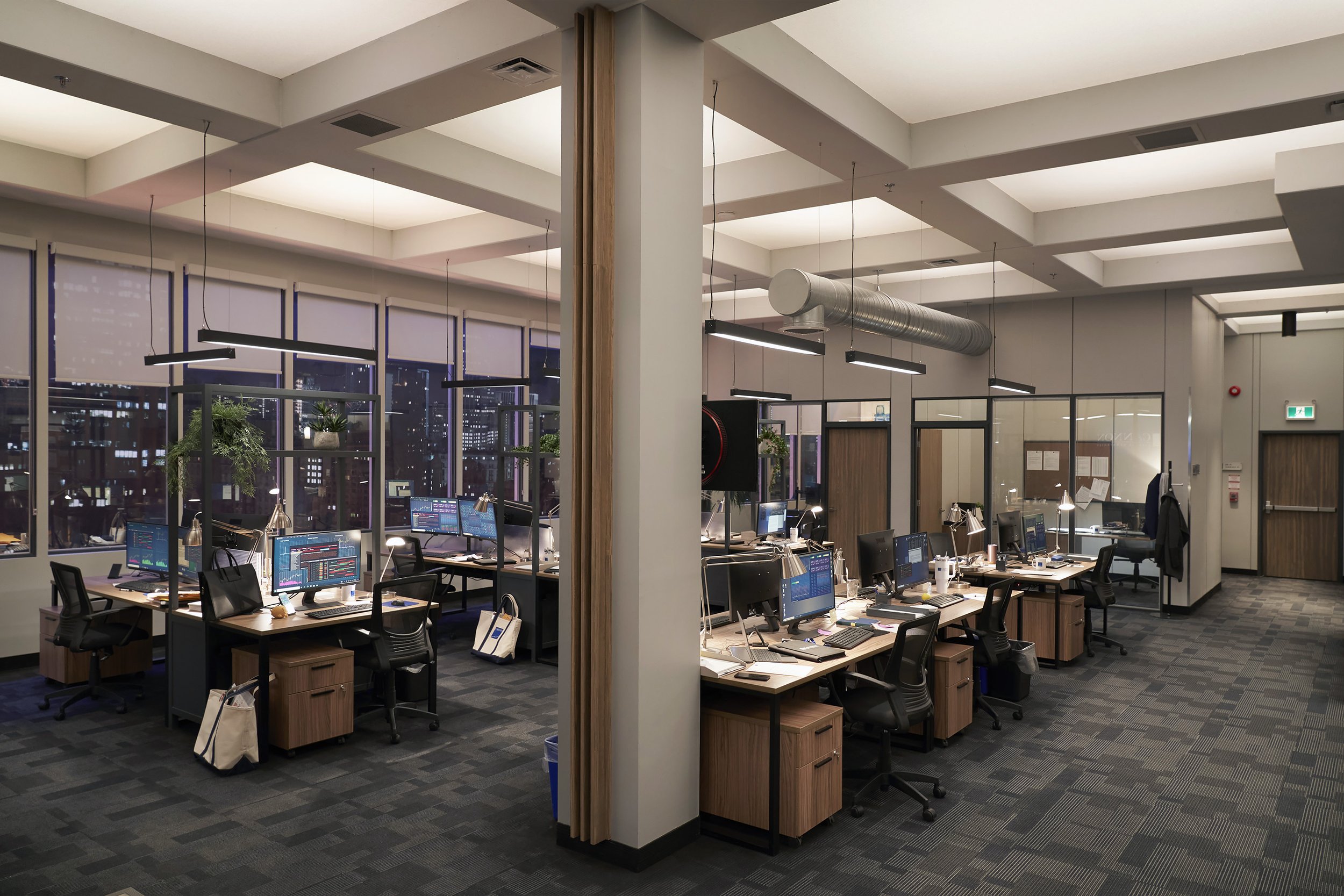 Office studio build set WWDITS S6, Production design.