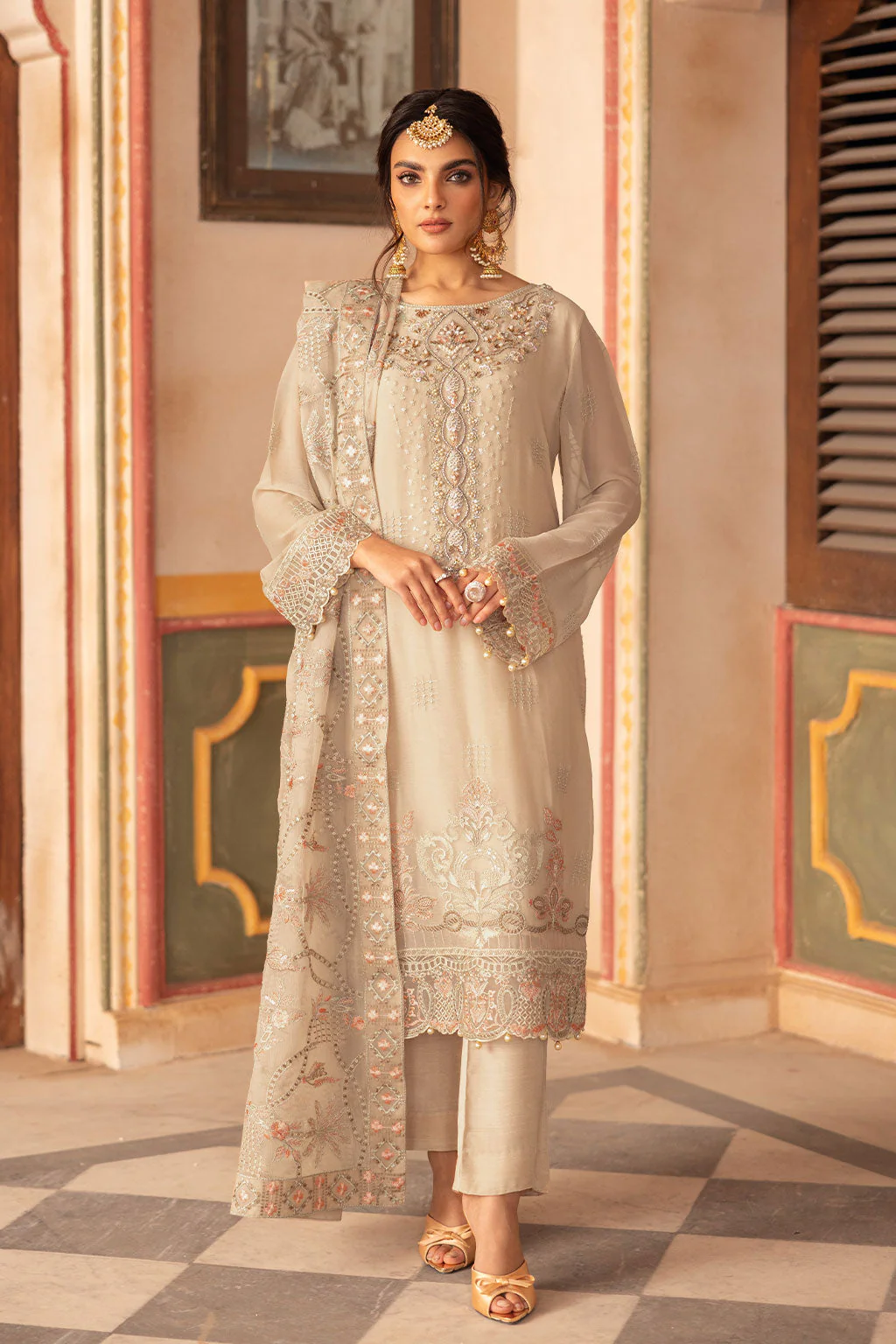 dastan-resized-23_b46d181e-7037-4f0e-9953-caee1eb98769.jpg