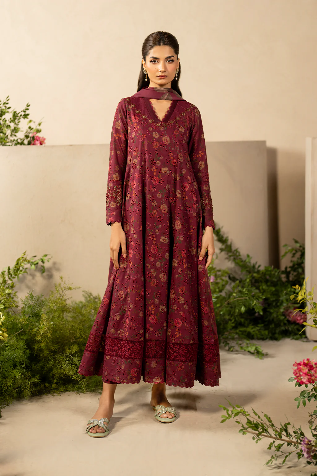 Pakistani Embroidered Lawn Collection - EFL-10 Embroidered Lawn - Latest Pakistani Salwar Kameez Punjabi Suit Designer Wear.