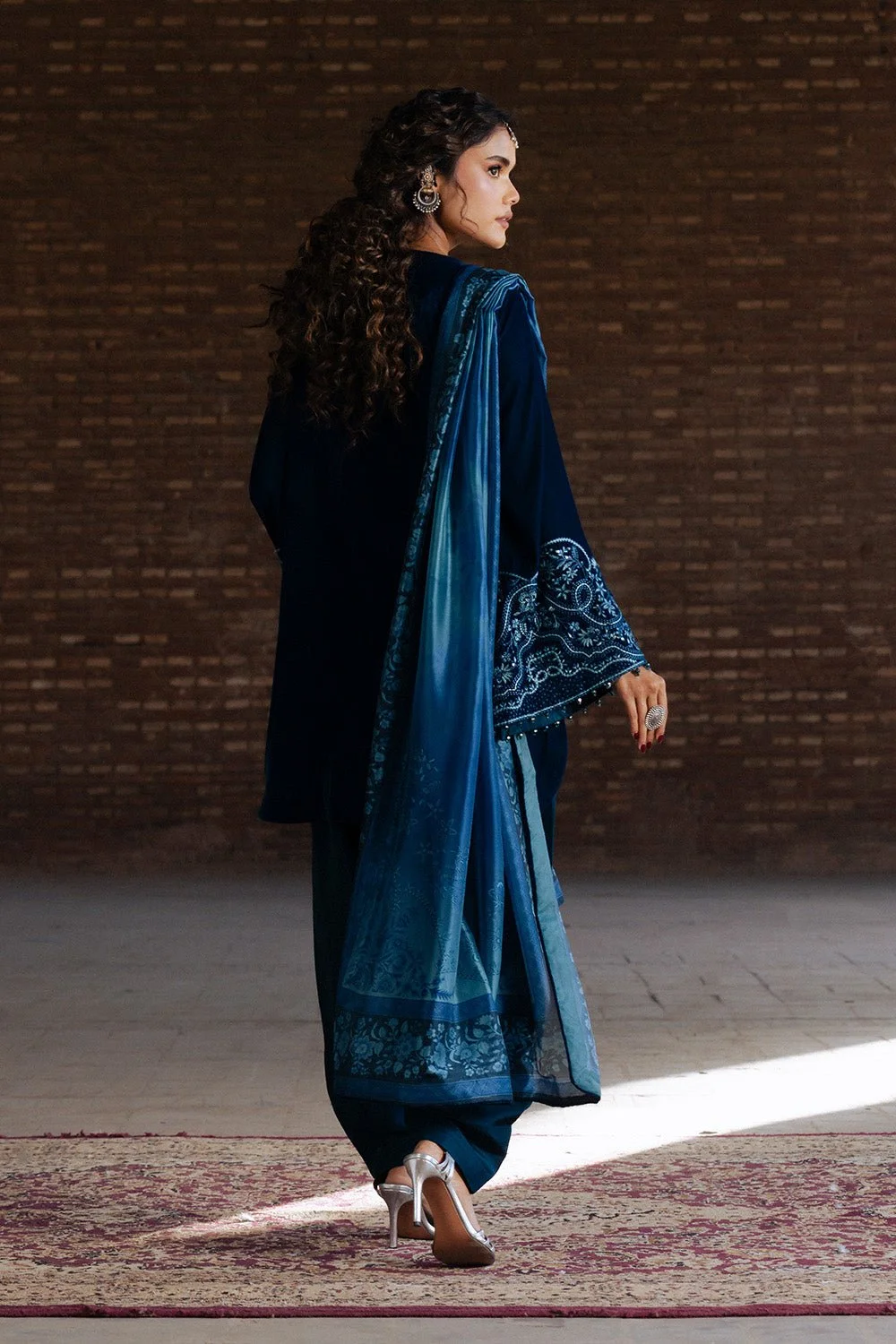 MWS-5888_3_luxury_formals.jpg