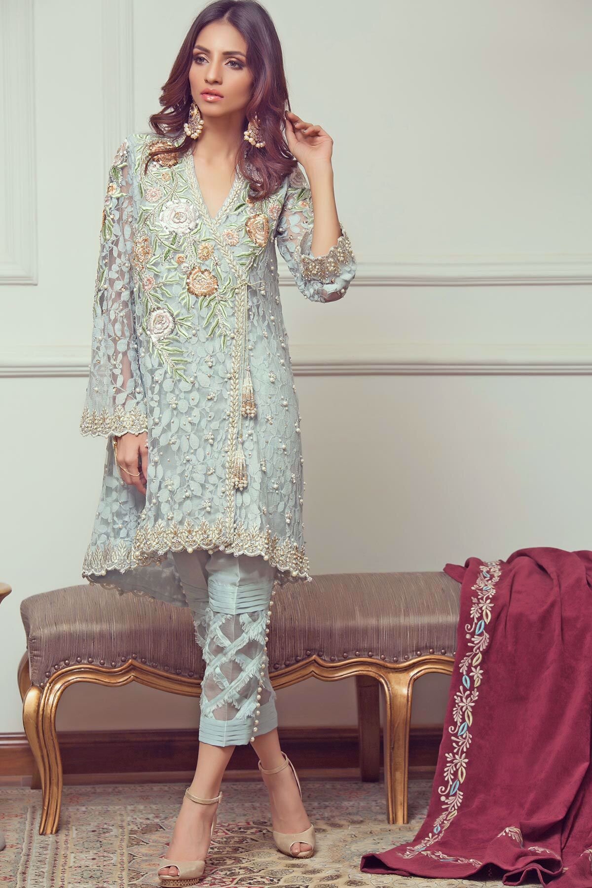 Ready to wear Chiffon 3 pc Pakistani designer wear.