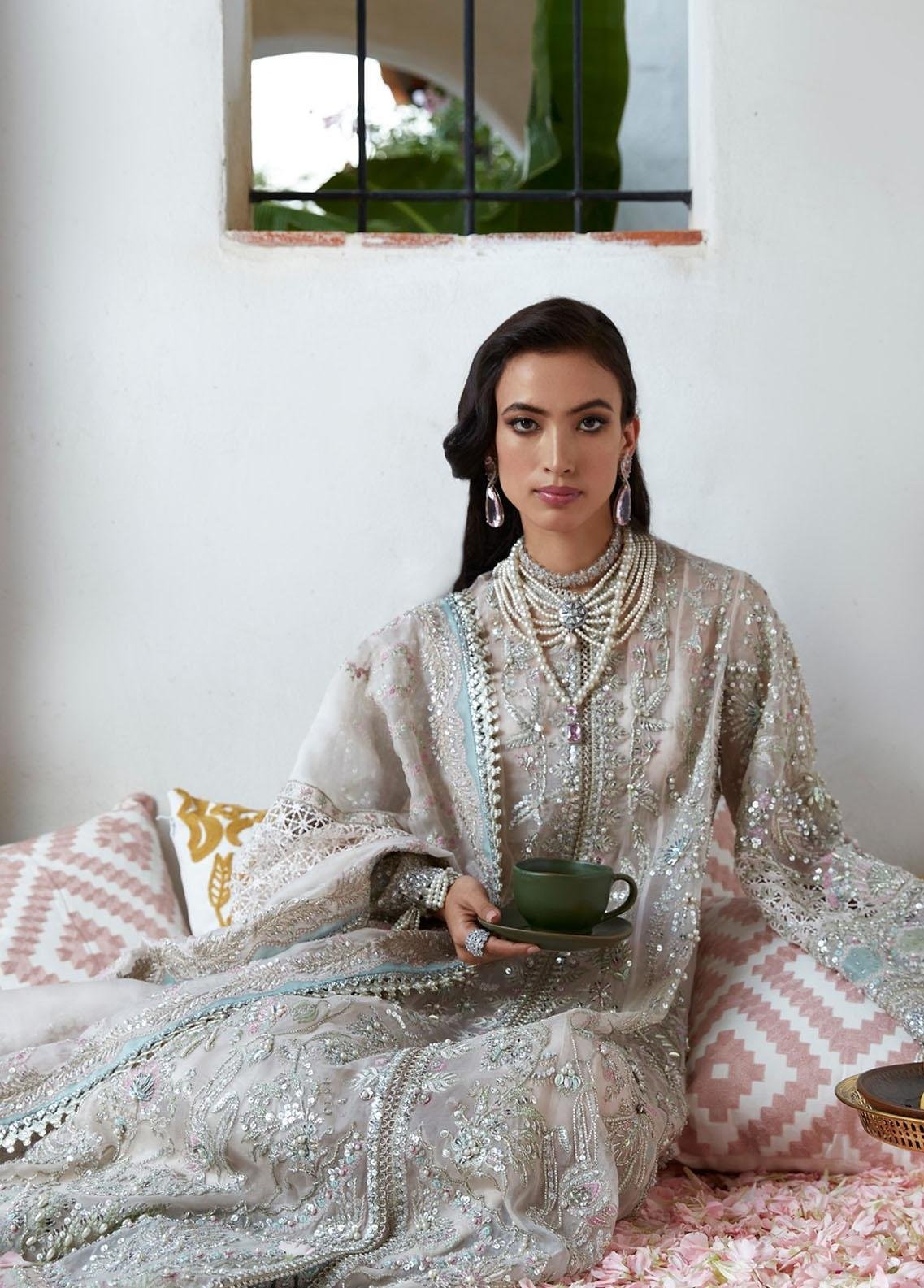 freeshia-by-suffuse-wedding-collection-2022-ava-_5_.jpg