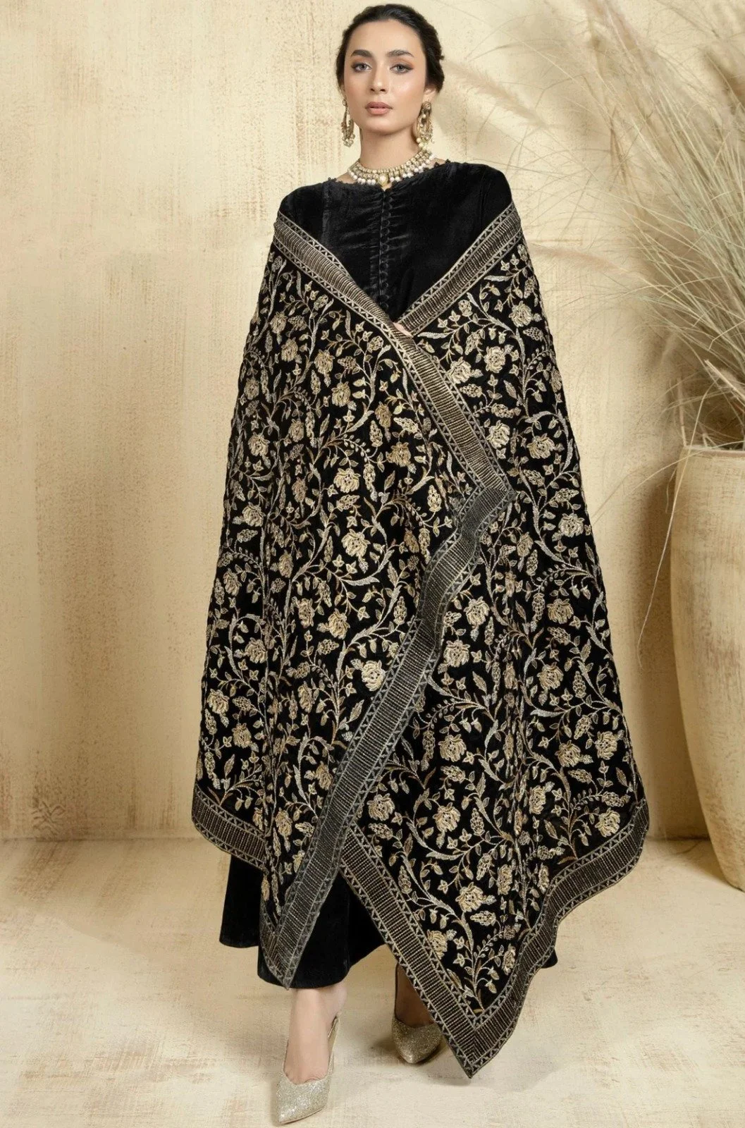 pakistani designer velvet shawls