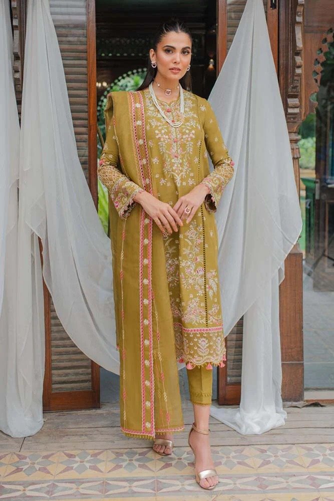 Pin by Dilpreet Brar on Punjabi suits | Velvet dress designs, Lehenga  designs simple, Boutique dress designs
