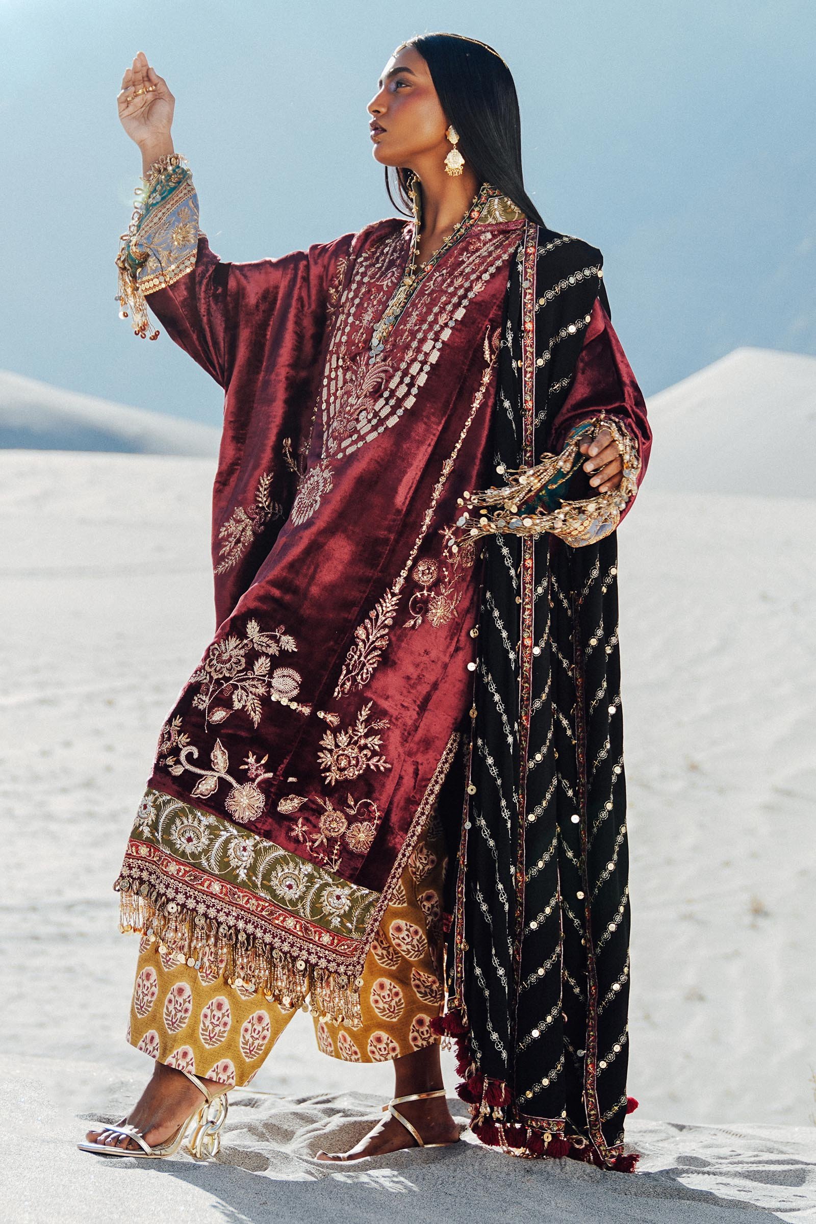 v241-002-3cpjpg_2_.jpg