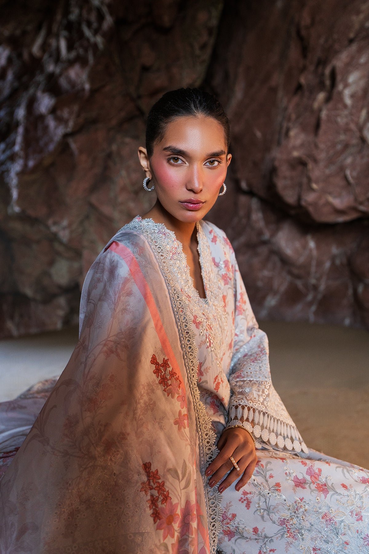 Pakistani Embroidered Lawn Suit Unstitched Nyssa_Zeh-88 | Latest Pakistani Punjabi Suits Salwar Kameez Designer Wear.
