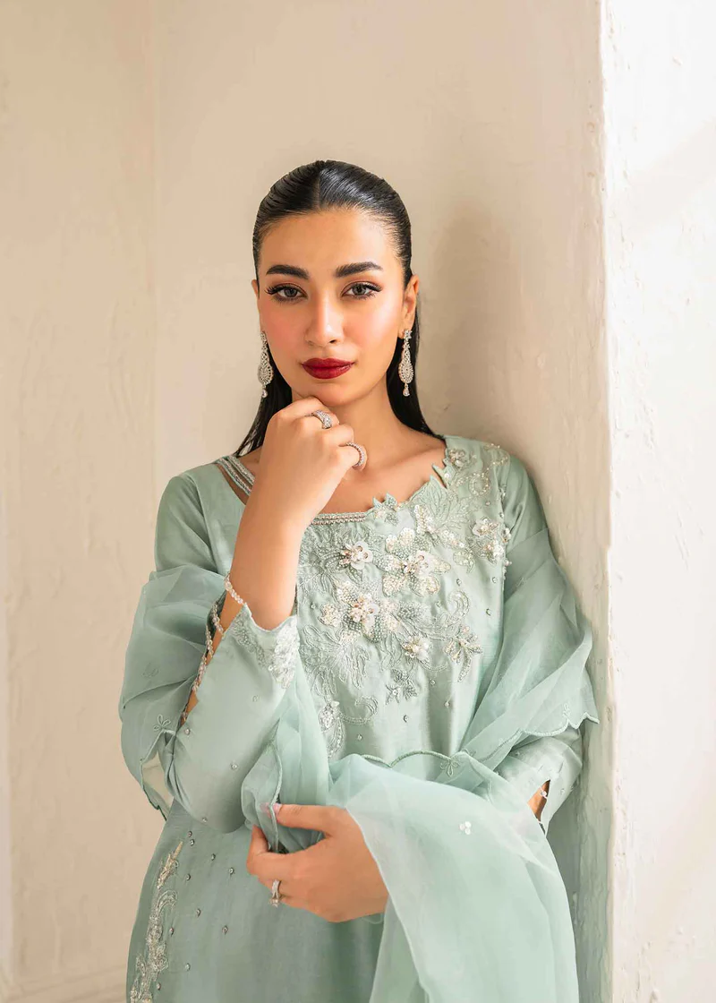 Evelyn_Green_Women_Luxury_Dress.jpg
