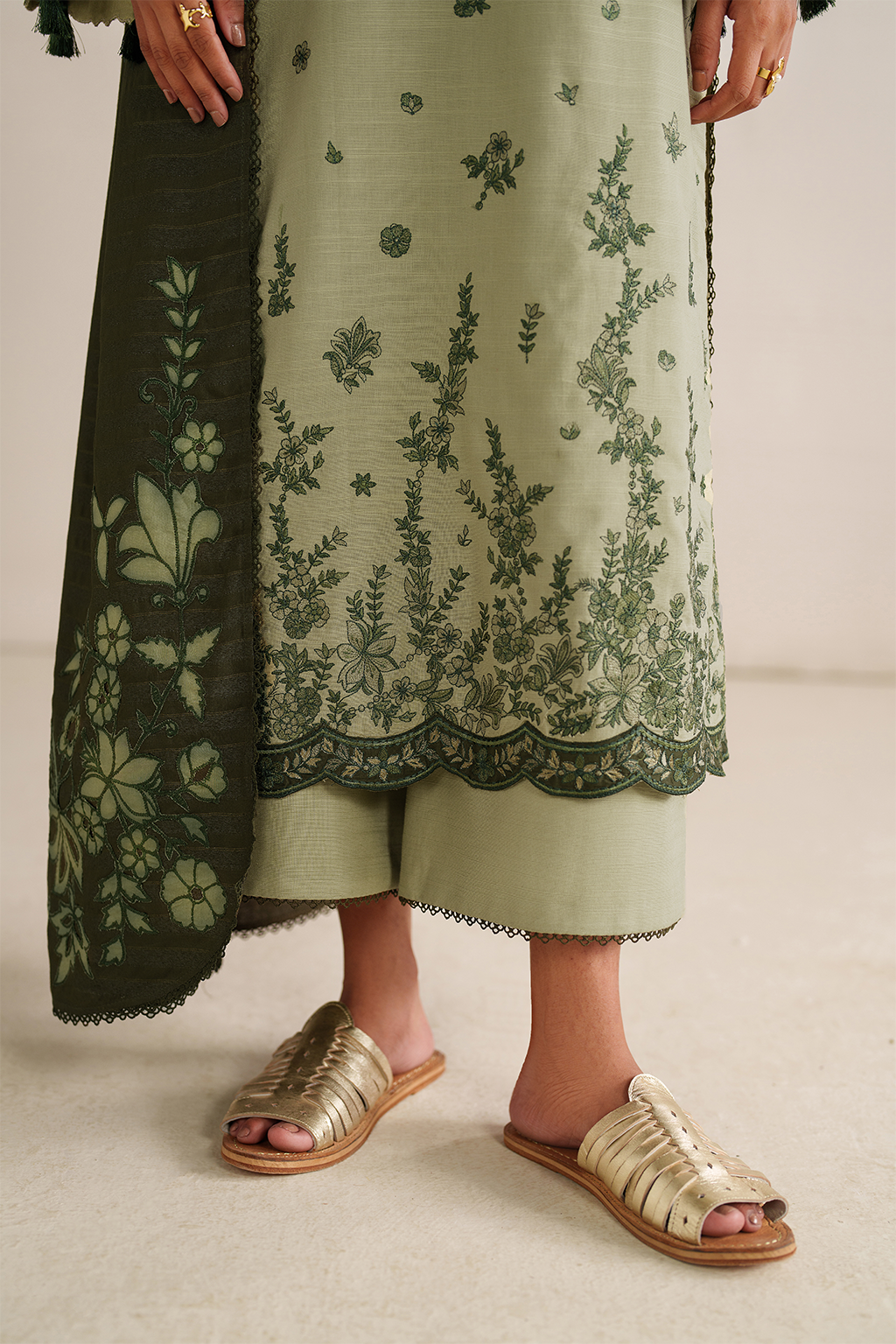 104_ce799a5c-5899-480b-b32b-8734f7798ee4.png (Copy)