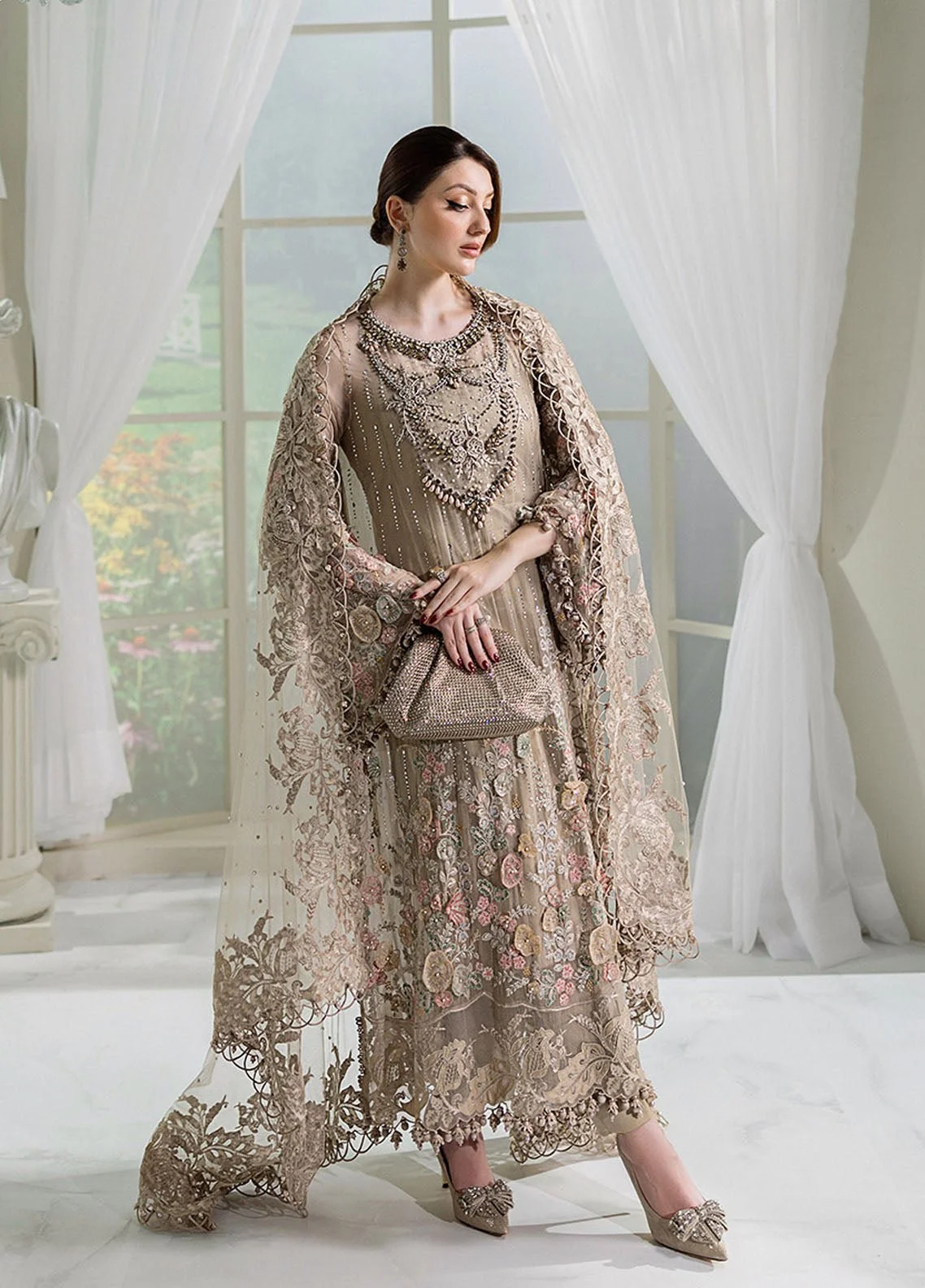 maria-b-embroidered-chiffon-suits-unstitched-3-piece-mb25cu-d-07-formals-collection_2.jpg
