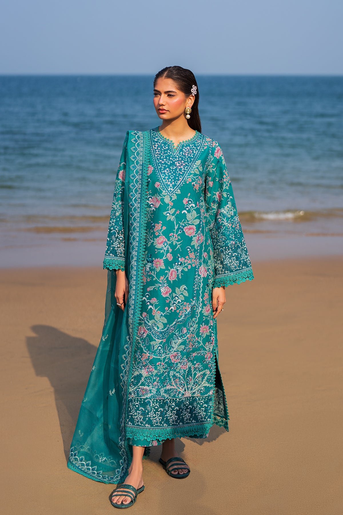 Pakistani Embroidered Lawn Suit Unstitched Plush_ Zeh-83 | Latest Pakistani Punjabi Suits Salwar Kameez Designer Wear.