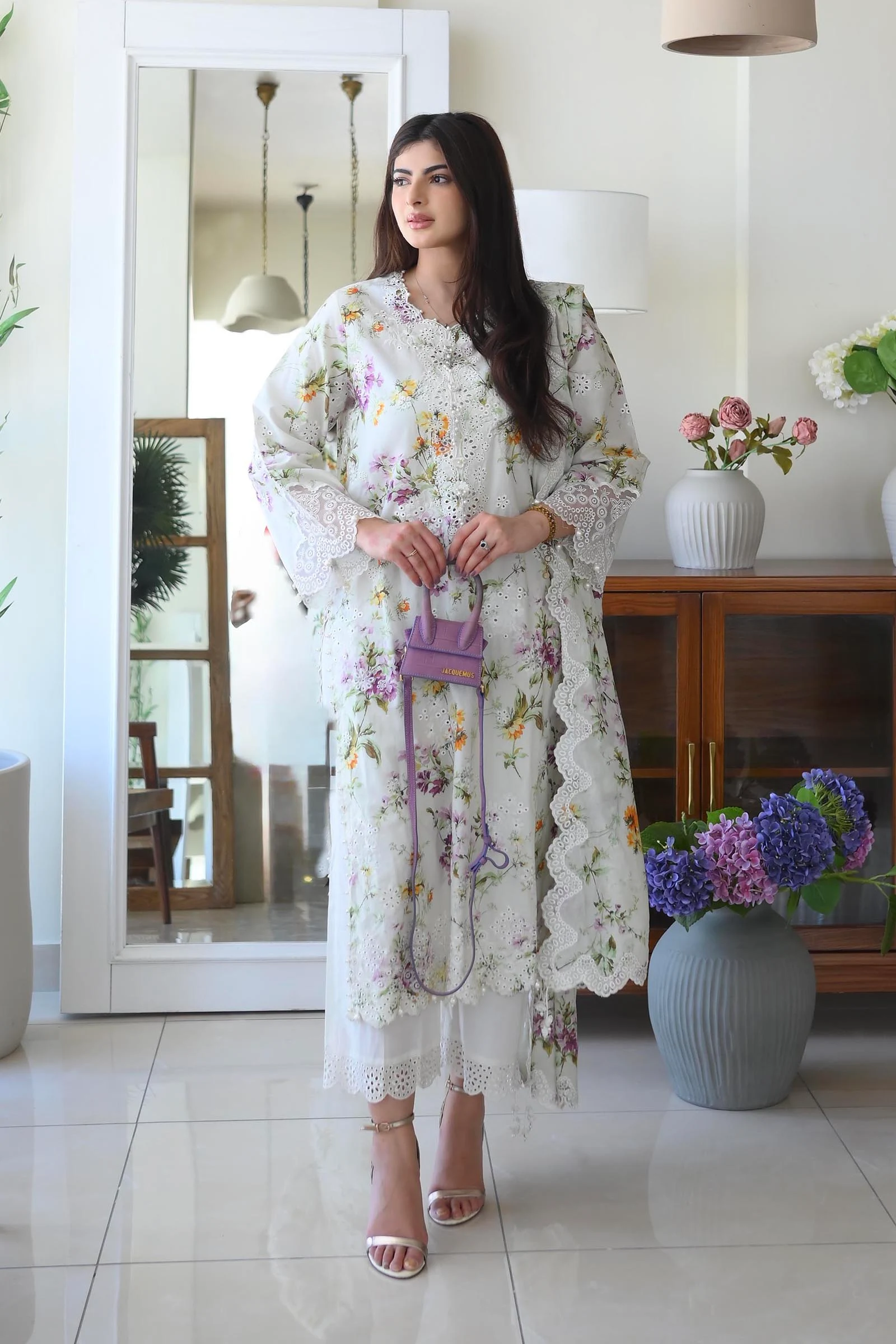 Pakistani Unstitched Stitched Lawn Embroidered Shirt + Dupatta - Luxury Collection | Latest Pakistani Design Salwar Kameez Punjabi Suits Designers Wear.