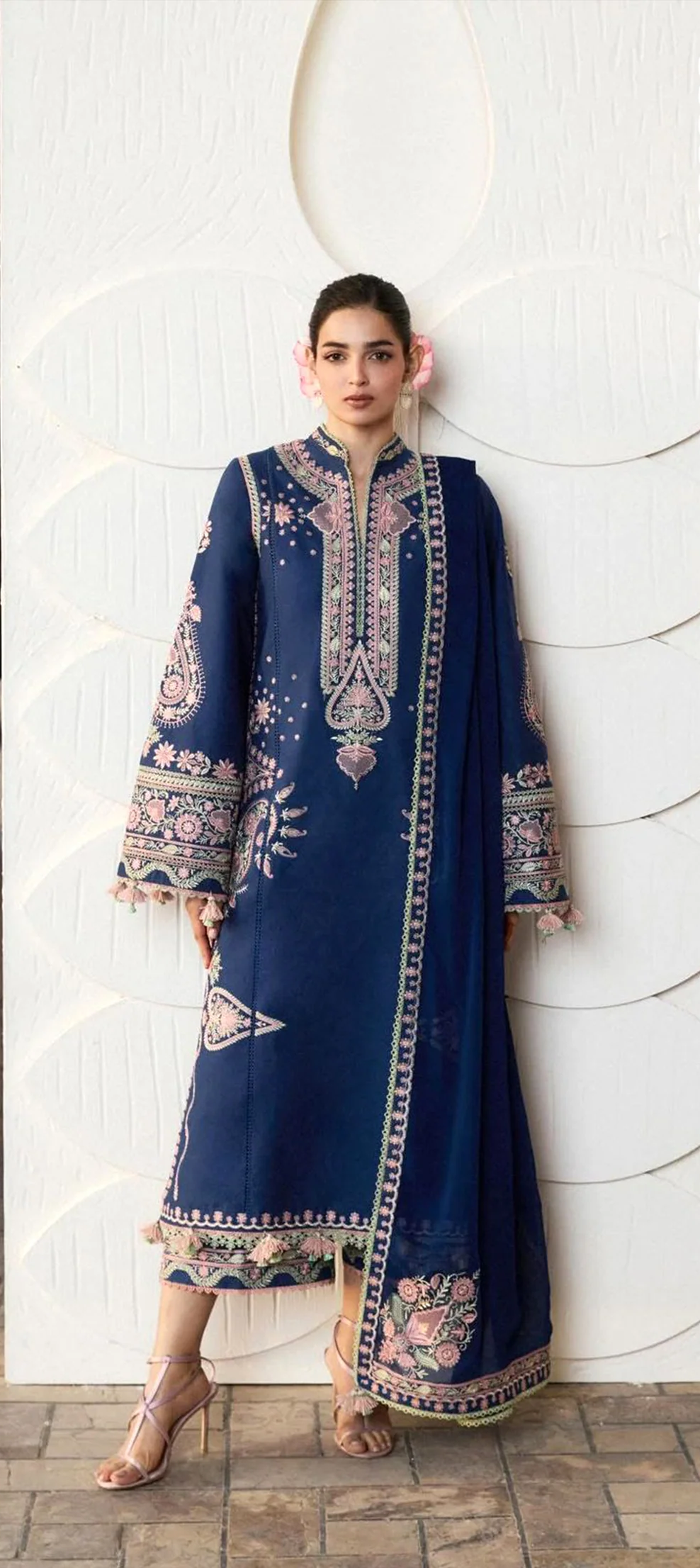 Pakistani Embroidered Luxury Lawn Suit - 3 Piece - Hus - 1011 | Latest Pakistani Salwar Kameez
