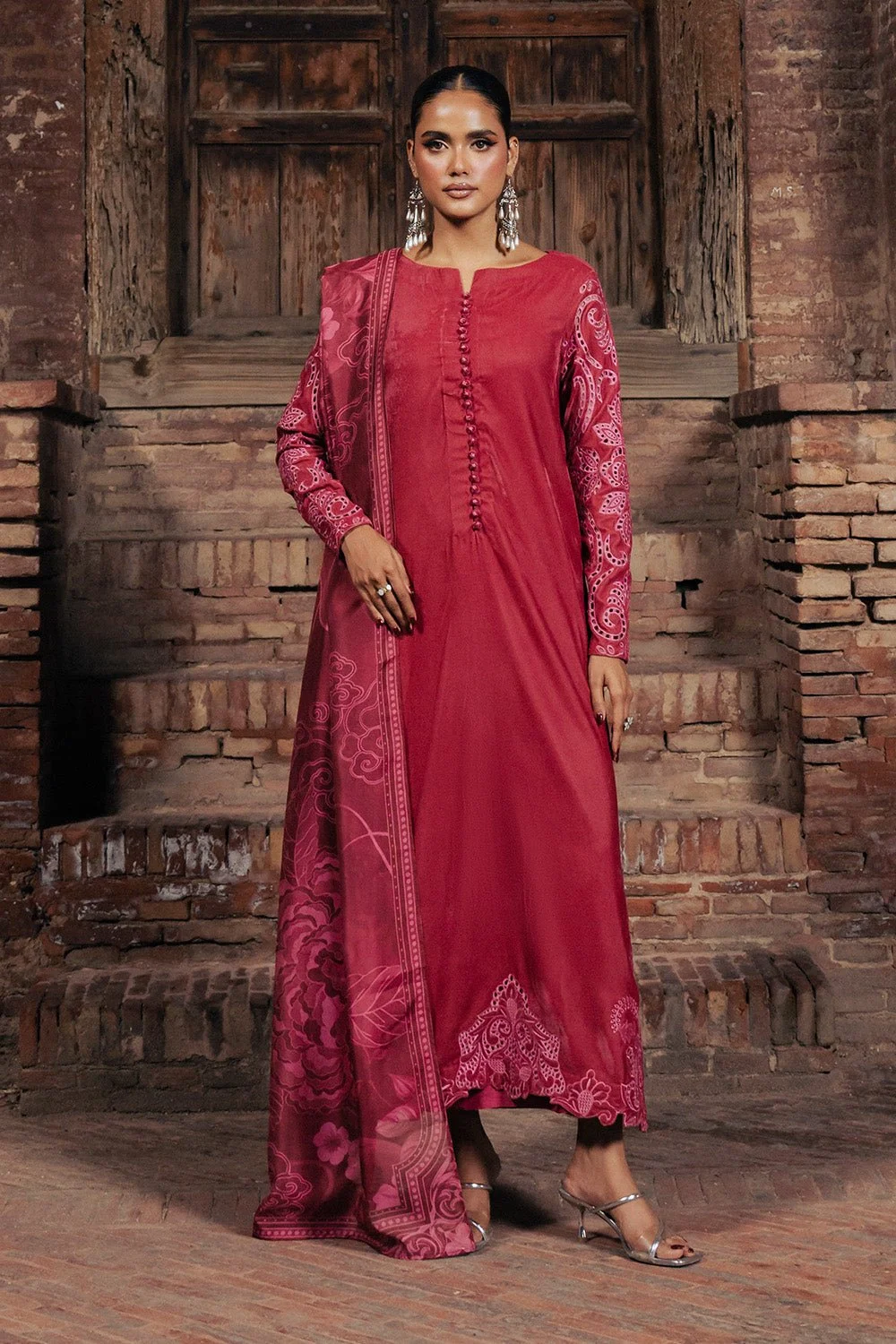 Pakistani Micro Velvet 3-Piece Stitched Suit – ZOÉ MSS5611 Ria-94 | Latest Pakistani Punjabi Designer Wear