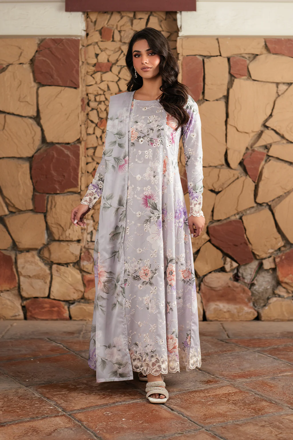 Pakistani Embroidered Lawn Collection - UE-388 Printed Lawn - Latest Pakistani Salwar Kameez Punjabi Suit Designer Wear.