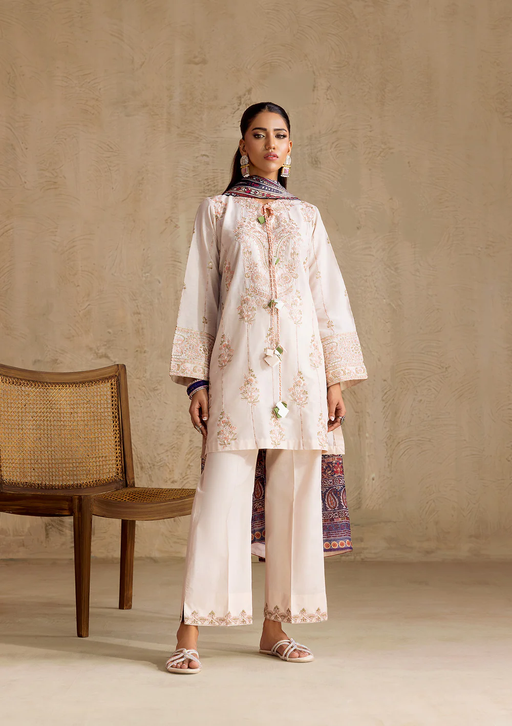 aik-atelier-rtw-lawn-25-vol-1-look-09-1.jpg