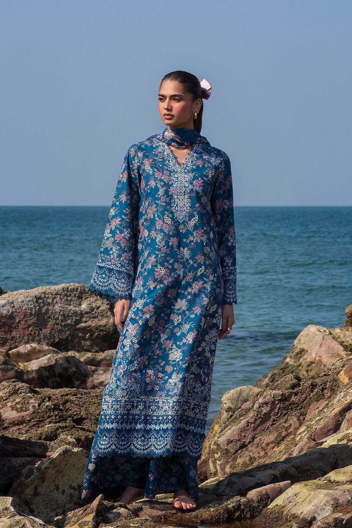 Pakistani Embroidered Lawn Suit Unstitched Noa_ Zeh-86 | Latest Pakistani Punjabi Suits Salwar Kameez Designer Wear.