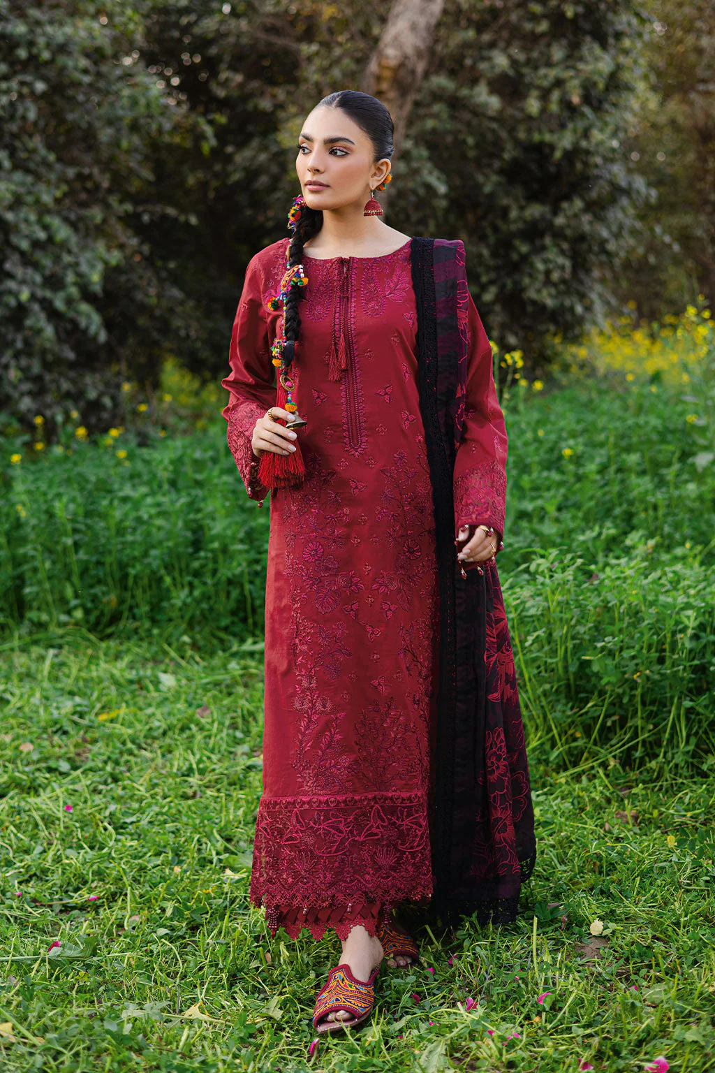 Pakistani Embroidered Lawn Unstitched 3 Piece Y-1204 | Latest Pakistani Salwar Kameez Punjabi Suit Designer Wear.